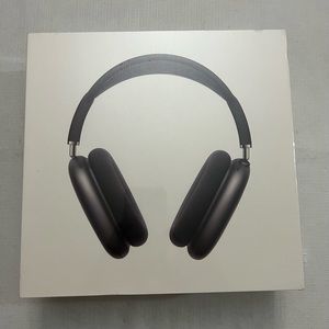 Apple AirPod max space gray. Brand new